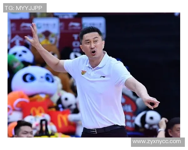 对话黄伟：回顾篮球生涯的辉煌与挑战与成长之路